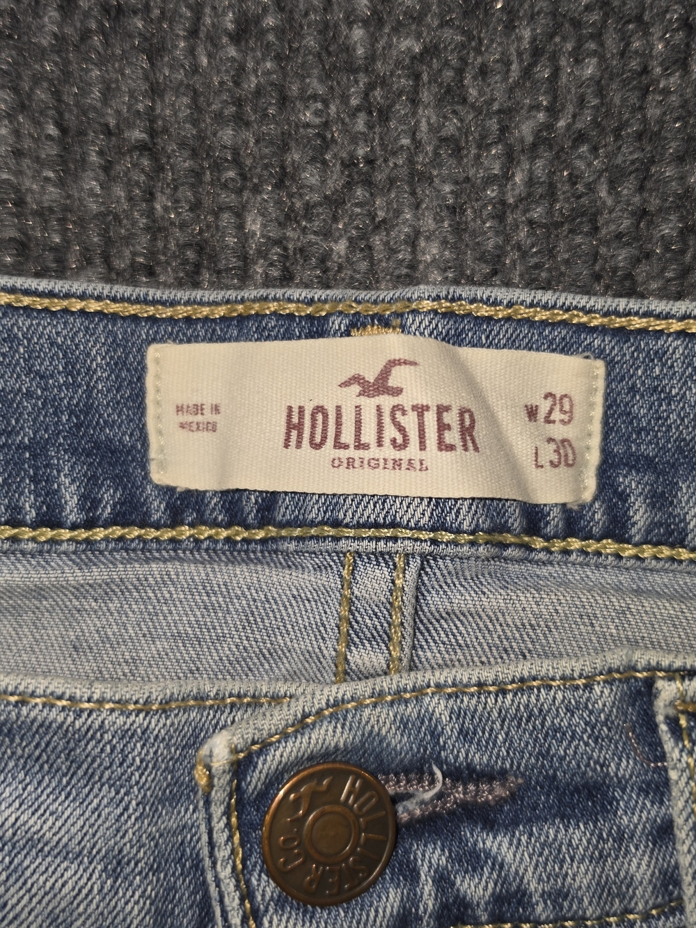 Hollister Light Wash Skinny Jeans with Distressing - Picture 4 of 7